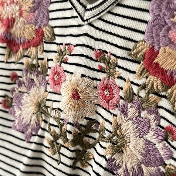 Savanna Jane Women Large White Stripe Floral Embroidered Long Sleeve Top Shirt - Picture 3 of 12